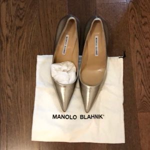 Manolo Blahnik NIB Antracite Pump